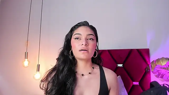 LunaAspen  online show from 02-10-26, 06:07