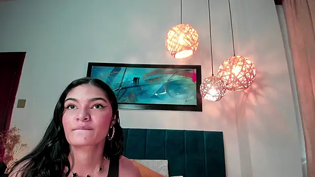 LunaAspen  online show from 01-10-26, 05:41