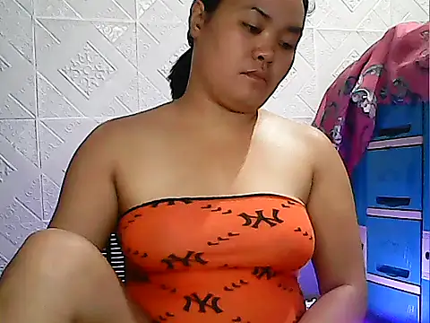 CreamyPussy4uxx online show from 03-25-26, 02:49