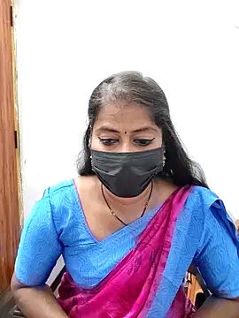 Snapshot of tamil_Sigappu_Roja chatting on 05-20-26, 02:19 tamil Sigappu Roja online show from 05-20-26, 02:19