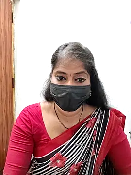 Snapshot of tamil_Sigappu_Roja chatting on 06-08-26, 01:39 tamil Sigappu Roja online show from 06-08-26, 01:39