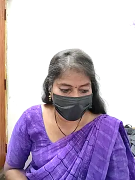 Snapshot of tamil_Sigappu_Roja chatting on 05-25-26, 12:48 tamil Sigappu Roja online show from 05-25-26, 12:48