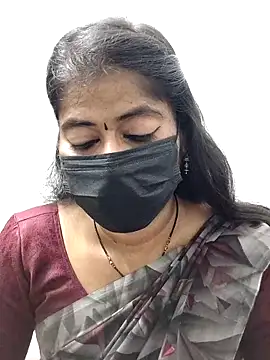 Snapshot of tamil_Sigappu_Roja chatting on 10-13-25, 12:34 tamil Sigappu Roja online show from 10-13-25, 12:34