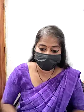 Snapshot of tamil_Sigappu_Roja chatting on 05-18-26, 04:07 tamil Sigappu Roja online show from 05-18-26, 04:07
