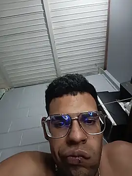 Bigtiti01 online show from 12-23-25, 02:44