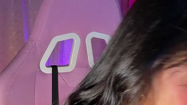 MelanyOconner online show from 02-24-26, 04:08