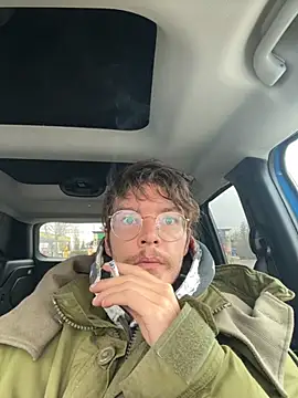 Hungboxer69 online show from 10-31-25, 09:11