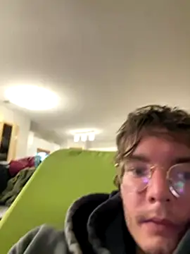 Hungboxer69 online show from 11-15-25, 05:22