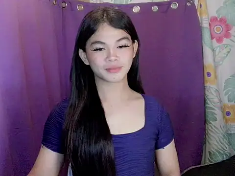 Snapshot of caramiya chatting on 06-15-26, 01:33 caramiya online show from 06-15-26, 01:33