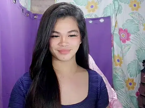 Snapshot of caramiya chatting on 07-13-26, 06:18 caramiya online show from 07-13-26, 06:18