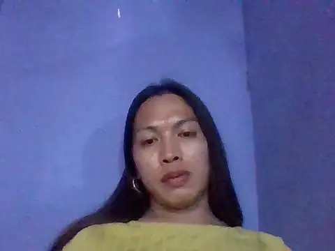 Snapshot of caramiya chatting on 05-11-26, 06:48 caramiya online show from 05-11-26, 06:48