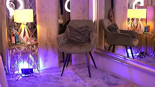 FrancescaDante online show from 02-26-26, 06:57