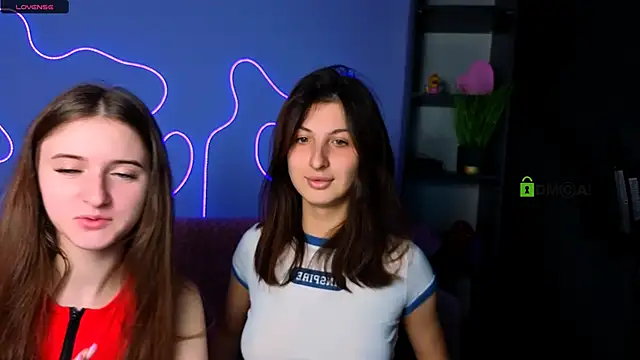 Snapshot of nekky_mouse chatting on 10-11-25, 09:54 nekky mouse online show from 10-11-25, 09:54