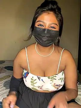 Snapshot of missneha61 chatting on 10-27-25, 09:38 missneha61 online show from 10-27-25, 09:38