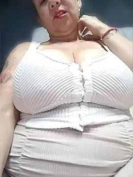 Snapshot of SinisterBabe chatting on 07-16-26, 11:29 SinisterBabe online show from 07-16-26, 11:29
