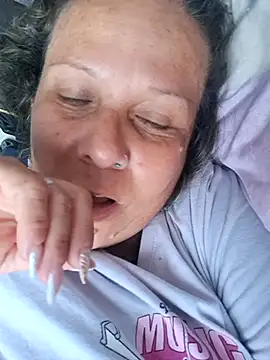 Snapshot of SinisterBabe chatting on 09-28-25, 10:28 SinisterBabe online show from 09-28-25, 10:28