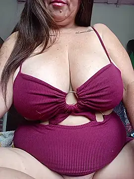 Snapshot of SinisterBabe chatting on 01-13-26, 12:53 SinisterBabe online show from 01-13-26, 12:53