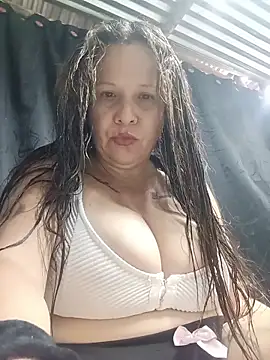 Snapshot of SinisterBabe chatting on 05-20-26, 11:29 SinisterBabe online show from 05-20-26, 11:29