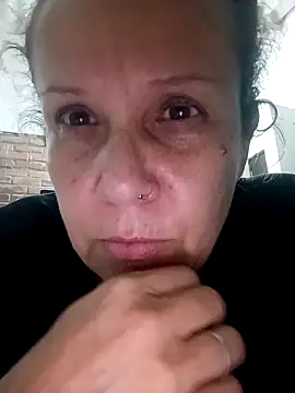 Snapshot of SinisterBabe chatting on 11-06-25, 12:25 SinisterBabe online show from 11-06-25, 12:25