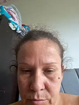 Snapshot of SinisterBabe chatting on 10-26-25, 01:44 SinisterBabe online show from 10-26-25, 01:44