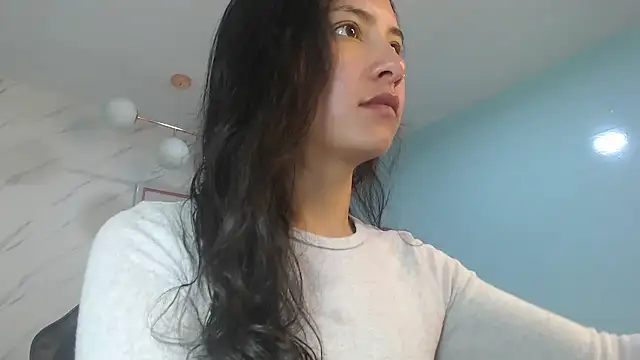 victoria hernandez t  online show from 06-16-26, 01:11
