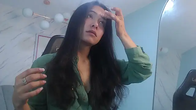 victoria hernandez t  online show from 03-06-26, 01:06