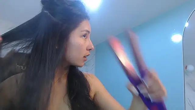 victoria hernandez t  online show from 04-20-26, 01:03