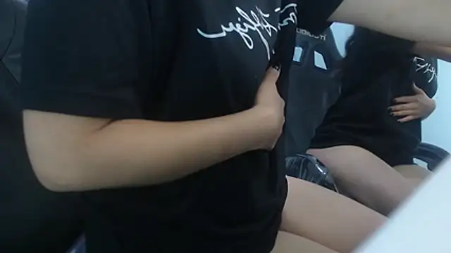 victoria hernandez t  online show from 02-17-26, 12:57