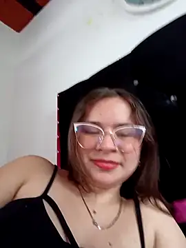 Isa Acosta online show from 10-07-25, 05:36