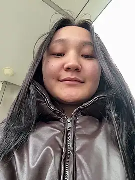 KissMeEva online show from 10-19-25, 08:39