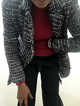 Alia-00 online show from 12-14-25, 03:57