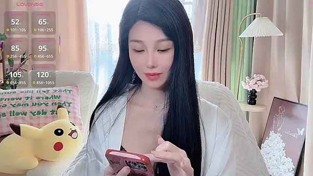 Xiatian520  online show from 10-24-25, 06:12