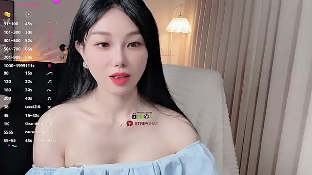 Xiatian520  online show from 04-01-26, 03:52