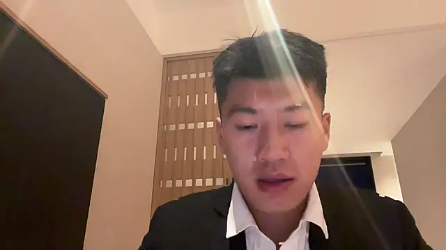 Snapshot of heywilliam chatting on 11-11-25, 11:38 heywilliam online show from 11-11-25, 11:38