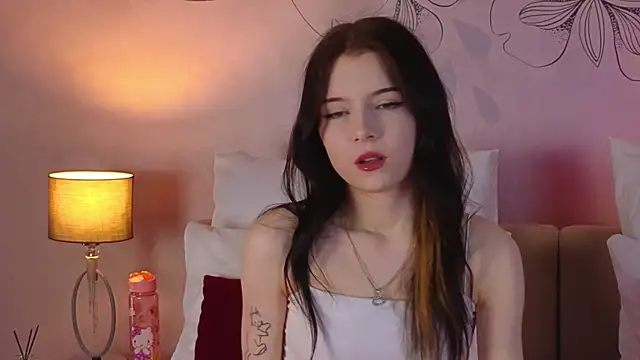 Snapshot of Angel__Rosse chatting on 06-11-26, 04:48 Angel Rosse online show from 06-11-26, 04:48