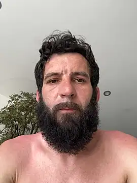 Snapshot of Michel_huge chatting on 05-26-26, 04:38 Michel huge online show from 05-26-26, 04:38