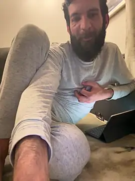 Snapshot of Michel_huge chatting on 05-16-26, 10:53 Michel huge online show from 05-16-26, 10:53