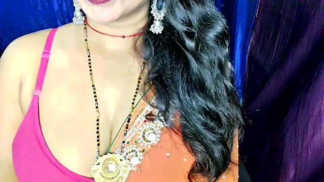QUEEN SAKHI- online show from 06-10-26, 09:10