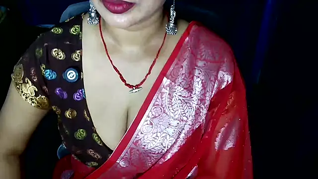 Snapshot of QUEEN_SAKHI- chatting on 06-26-26, 05:19 QUEEN SAKHI- online show from 06-26-26, 05:19