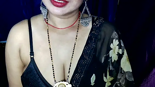 QUEEN SAKHI- online show from 06-11-26, 05:26