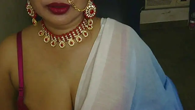 QUEEN SAKHI- online show from 09-28-25, 06:26