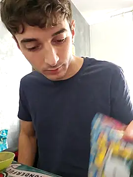 Thelouniost334    online show from 11-09-25, 12:42