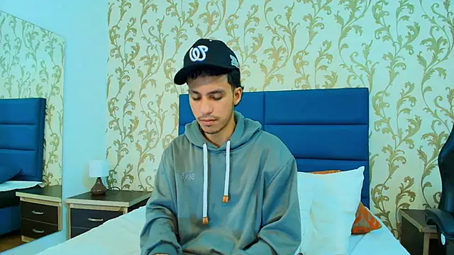 Marcus Jeron online show from 10-25-25, 03:38