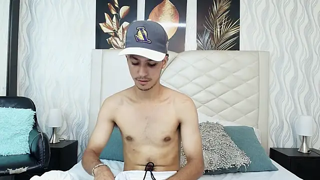 Marcus Jeron online show from 10-27-25, 07:15