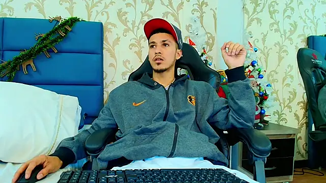 Marcus Jeron online show from 12-18-25, 01:22