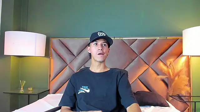 Marcus Jeron online show from 09-20-25, 04:17