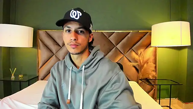 Marcus Jeron online show from 09-28-25, 04:19