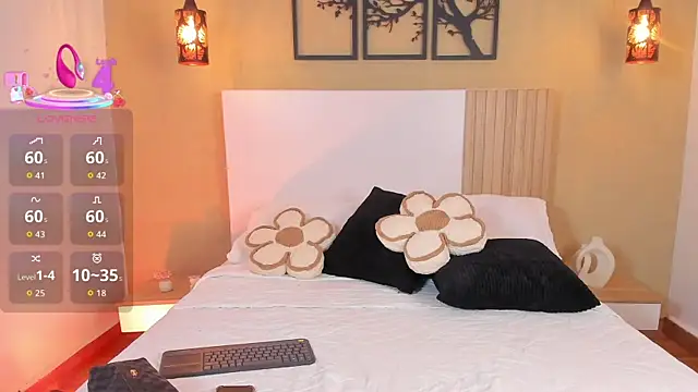 Camila Bustamante online show from 09-26-25, 03:19