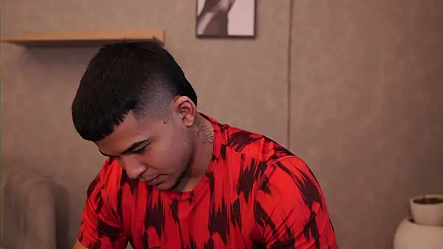 Thiago Valente online show from 04-13-26, 01:15