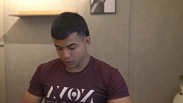 Thiago Valente online show from 03-17-26, 01:36